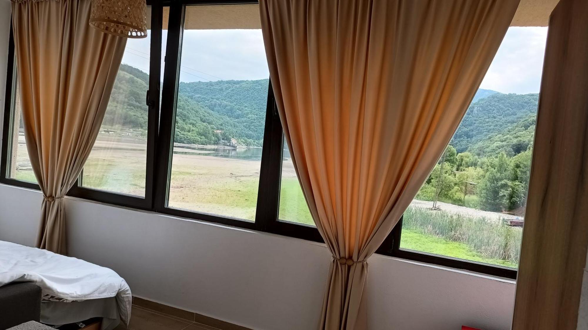 Ferienwohnung Casa Colt De Rai Ogradina Zimmer foto