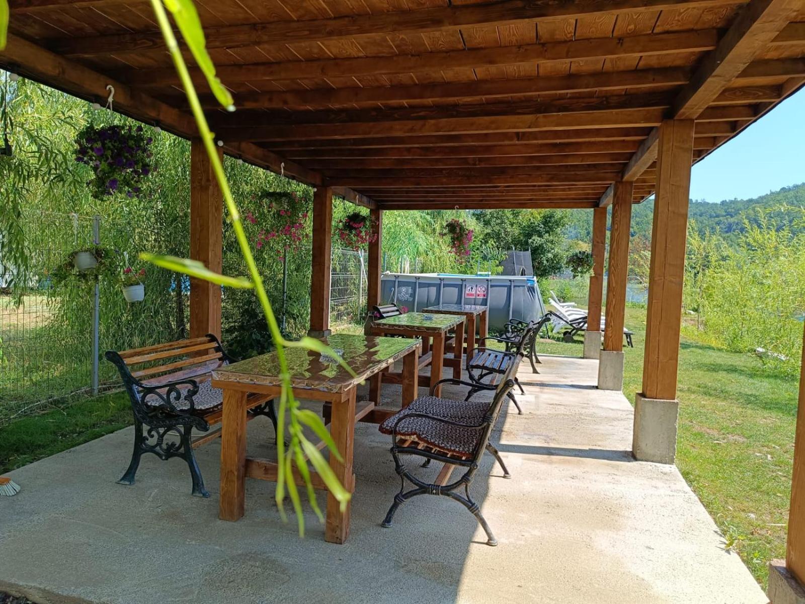 Ferienwohnung Casa Colt De Rai Ogradina Exterior foto