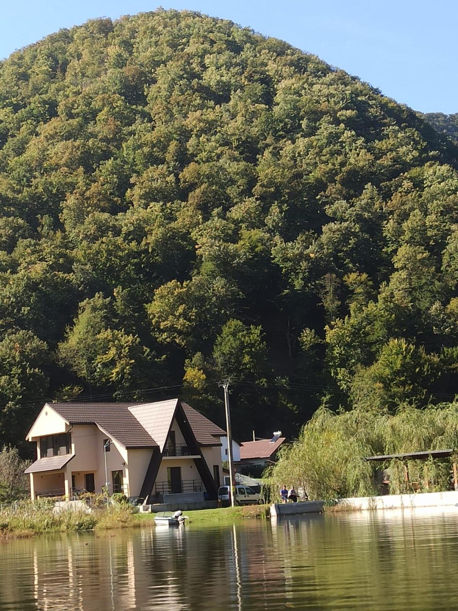Ferienwohnung Casa Colt De Rai Ogradina Exterior foto